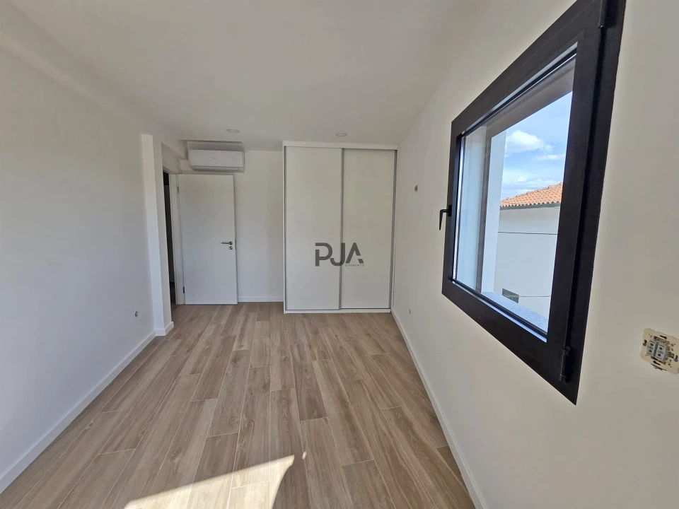 Apartamento T1 para Arrendamento em Abraveses Foto 2