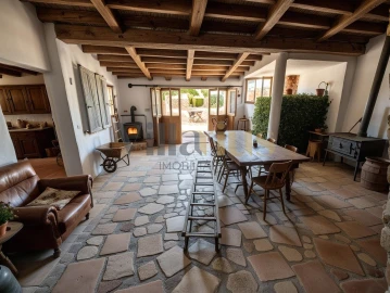 Moradia T4 para Venda em Igreja Nova do Sobral