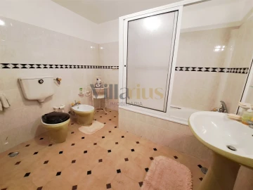 Moradia T4 para Venda em Igreja Nova do Sobral