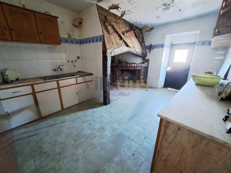 Moradia T4 para Venda em Igreja Nova do Sobral Foto 9