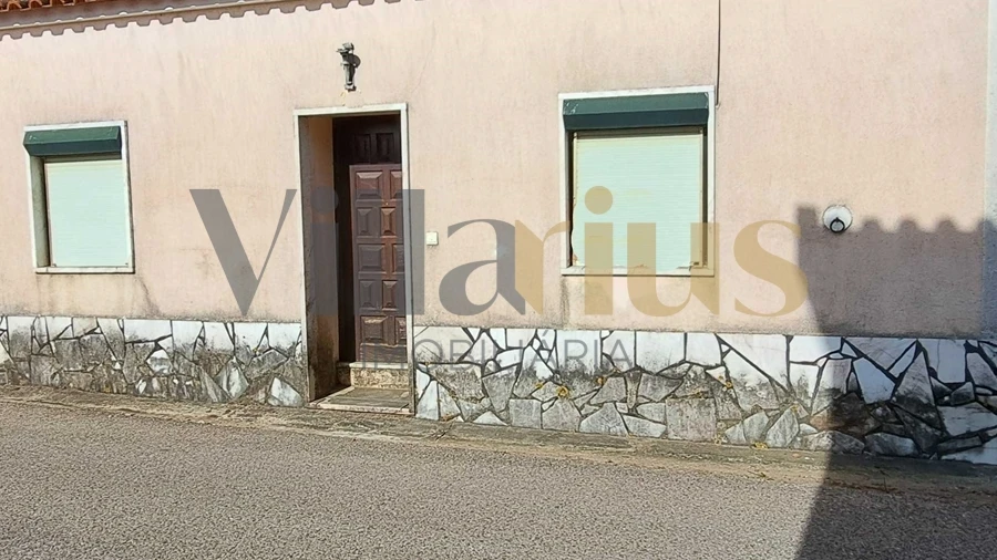 Moradia T4 para Venda em Igreja Nova do Sobral