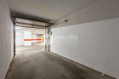 Garagem para Venda em Marvila, Ribeira Santarém, São Salvador, São Nicolau