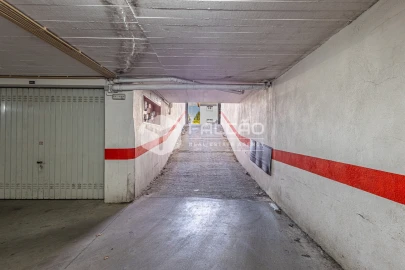 Garagem para Venda em Marvila, Ribeira Santarém, São Salvador, São Nicolau