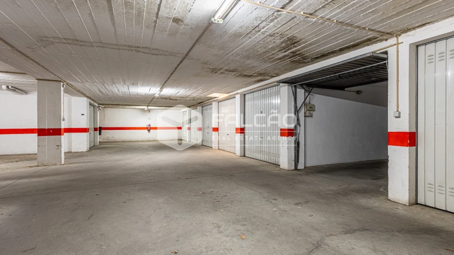 Garagem para Venda em Marvila, Ribeira Santarém, São Salvador, São Nicolau