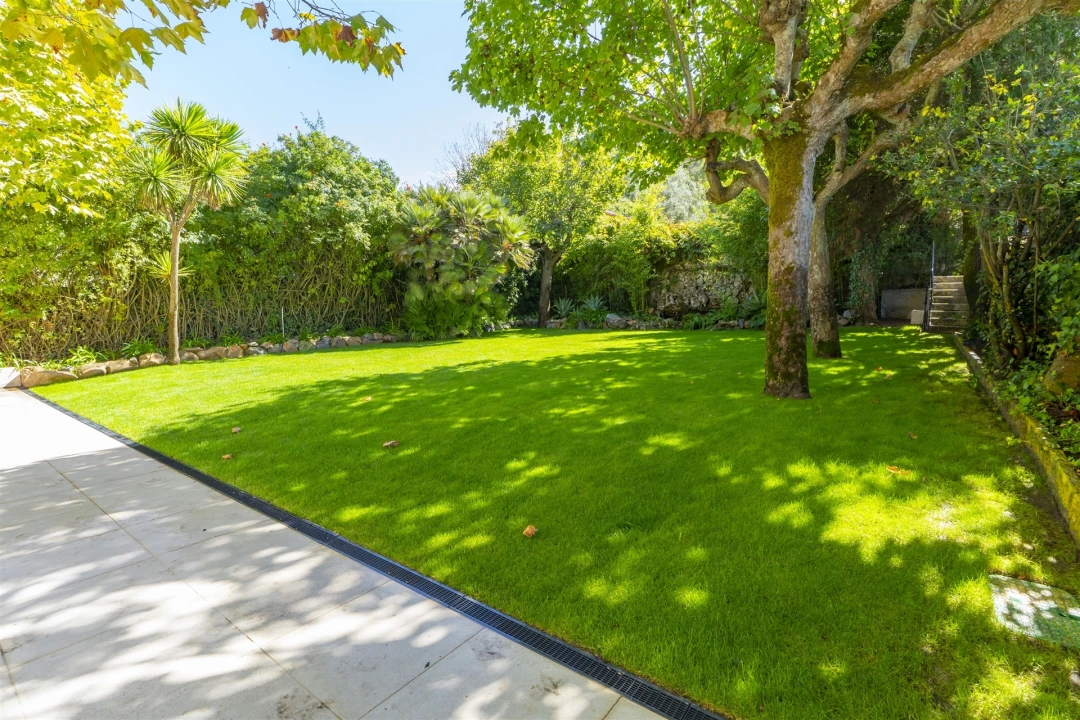 Moradia T5 para Arrendamento em Santa Maria e São Miguel, São Martinho, São Pedro Penaferrim Foto 18