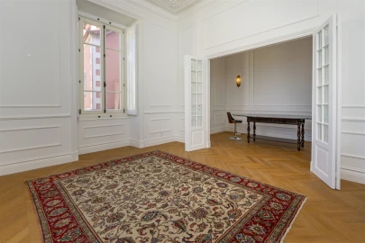 Moradia T5 para Arrendamento em Santa Maria e São Miguel, São Martinho, São Pedro Penaferrim