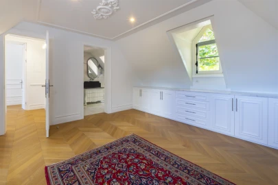 Moradia T5 para Arrendamento em Santa Maria e São Miguel, São Martinho, São Pedro Penaferrim