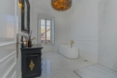 Moradia T5 para Arrendamento em Santa Maria e São Miguel, São Martinho, São Pedro Penaferrim