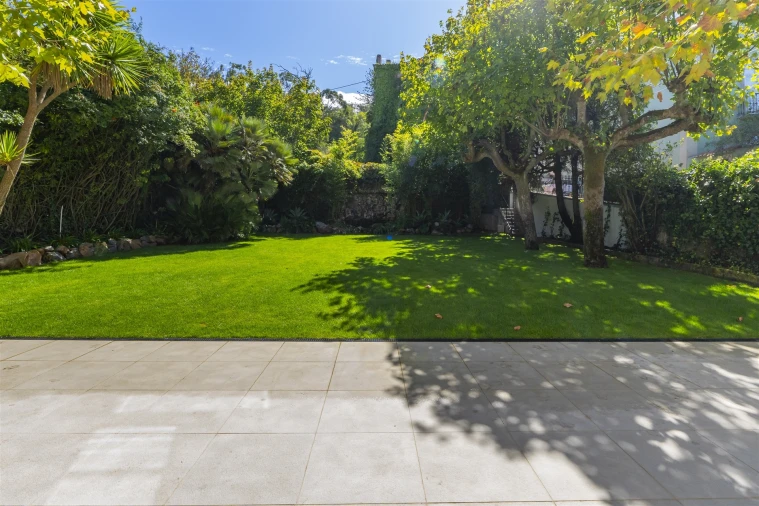 Moradia T5 para Arrendamento em Santa Maria e São Miguel, São Martinho, São Pedro Penaferrim Foto 20