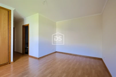 Apartamento T2 para Venda em Caniço