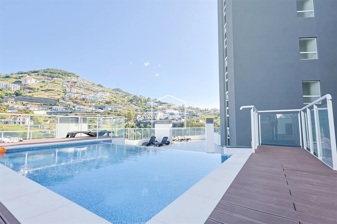 Apartamento T2 para Venda em Caniço Foto 1