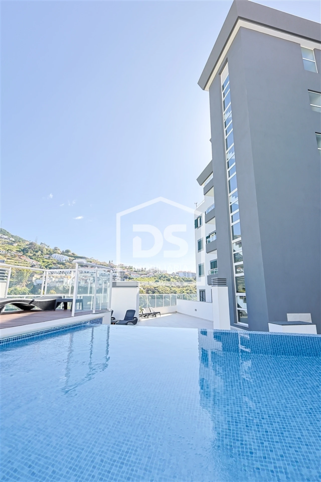 Apartamento T2 para Venda em Caniço Foto 34