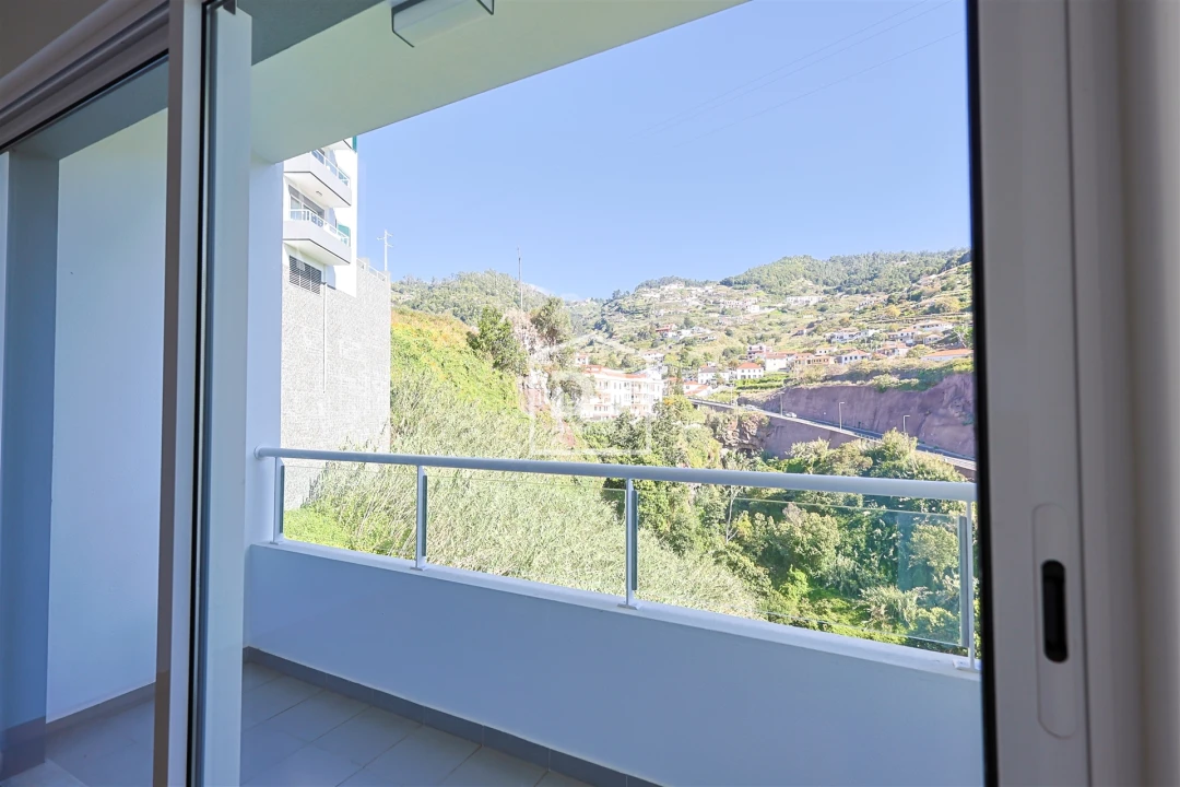 Apartamento T2 para Venda em Caniço Foto 27