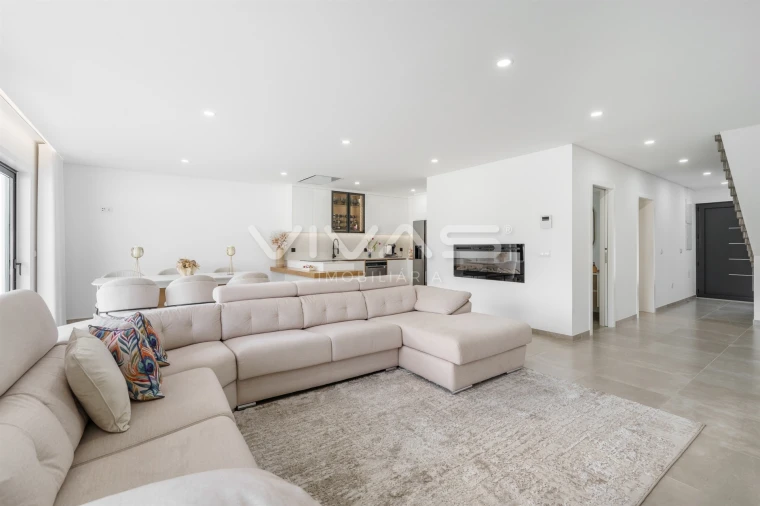 Moradia T3 para Venda em Alpendorada, Várzea e Torrão Foto 16