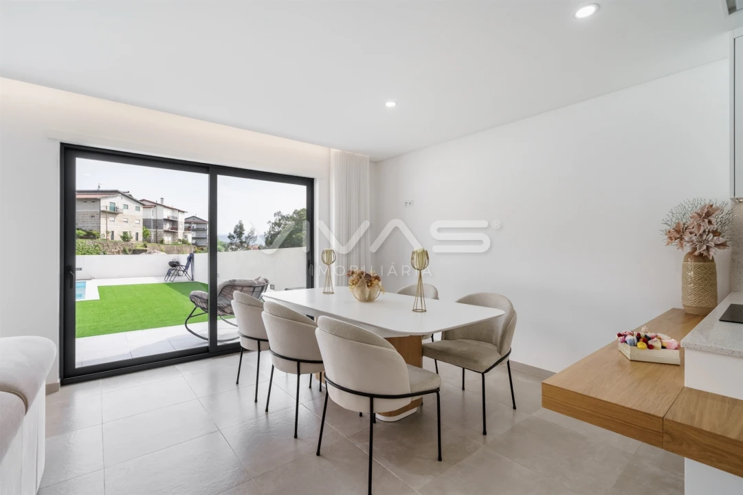 Moradia T3 para Venda em Alpendorada, Várzea e Torrão Foto 8