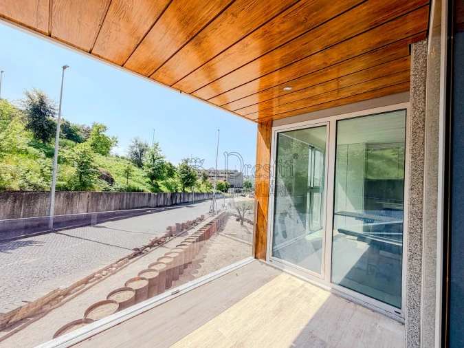 Apartamento T2 para Arrendamento em Urgezes Foto 3