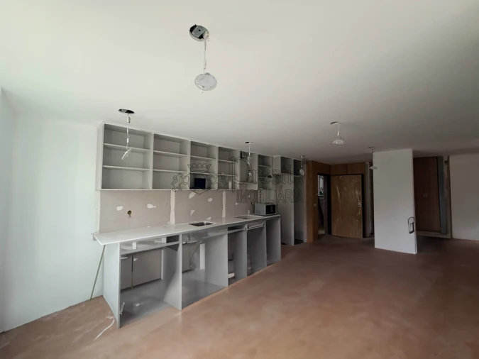 Apartamento T1 para Arrendamento em Urgezes Foto 2