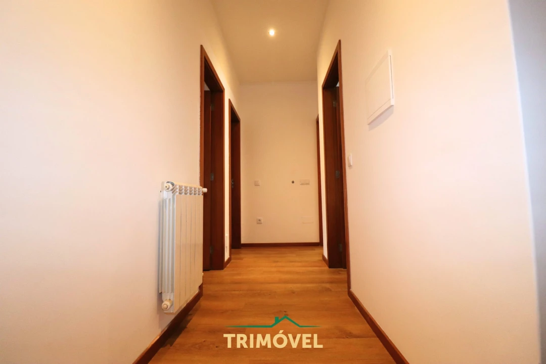 Moradia T3 para Venda em São Roque Foto 12