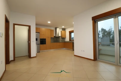 Moradia T3 para Venda em São Roque