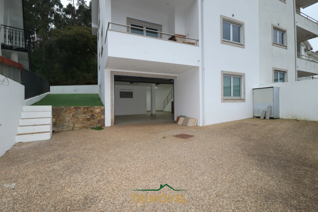 Moradia T3 para Venda em São Roque Foto 26