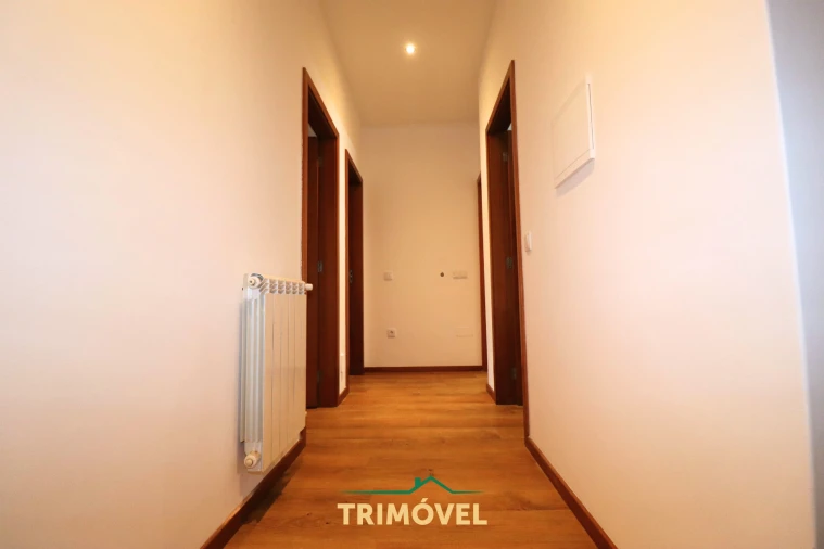 Moradia T3 para Venda em São Roque Foto 12