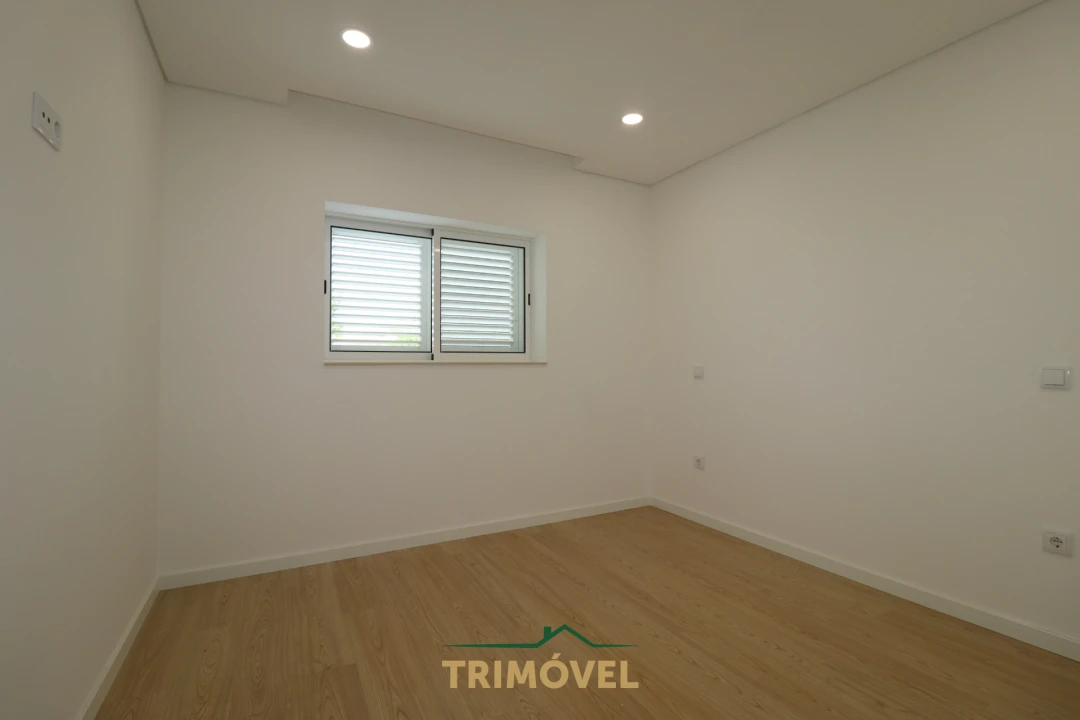 Apartamento T2 para Venda em São Roque Foto 9