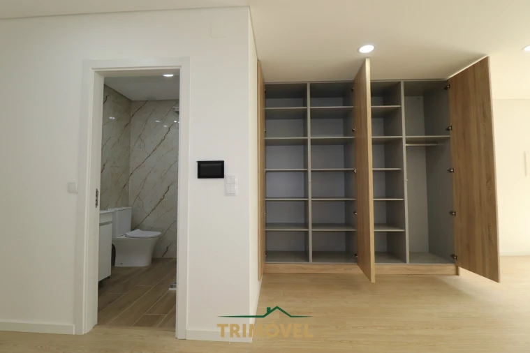 Apartamento T2 para Venda em São Roque Foto 7