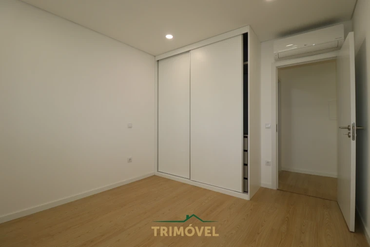 Apartamento T2 para Venda em São Roque Foto 10