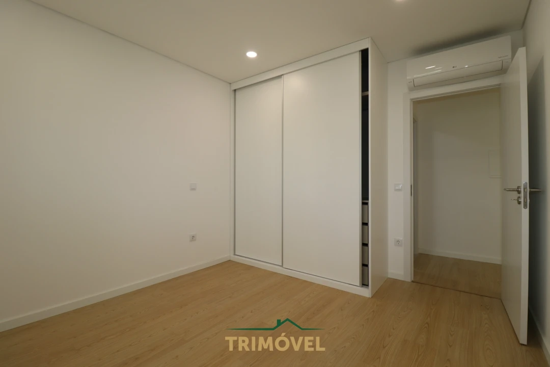 Apartamento T2 para Venda em São Roque Foto 10