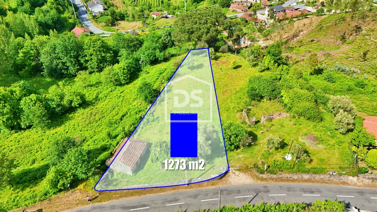 Terreno para Venda em Penhalonga e Paços de Gaiolo Foto 1