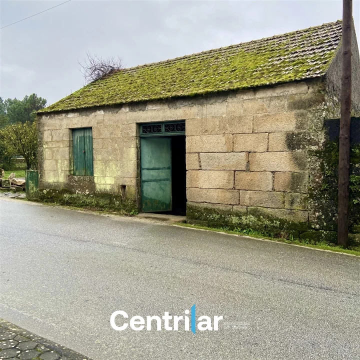 Apartamento T0 para Venda em Fornos de Maceira Dão Foto 4