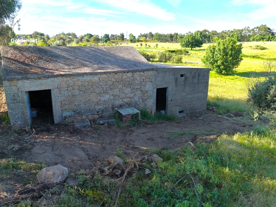 Quinta T0 para Venda em Escalos de Cima e Lousa Foto 23