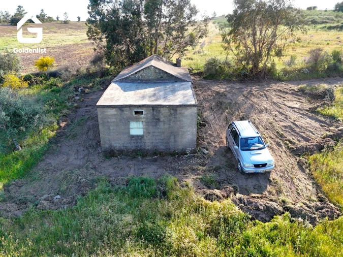 Quinta T0 para Venda em Escalos de Cima e Lousa Foto 7