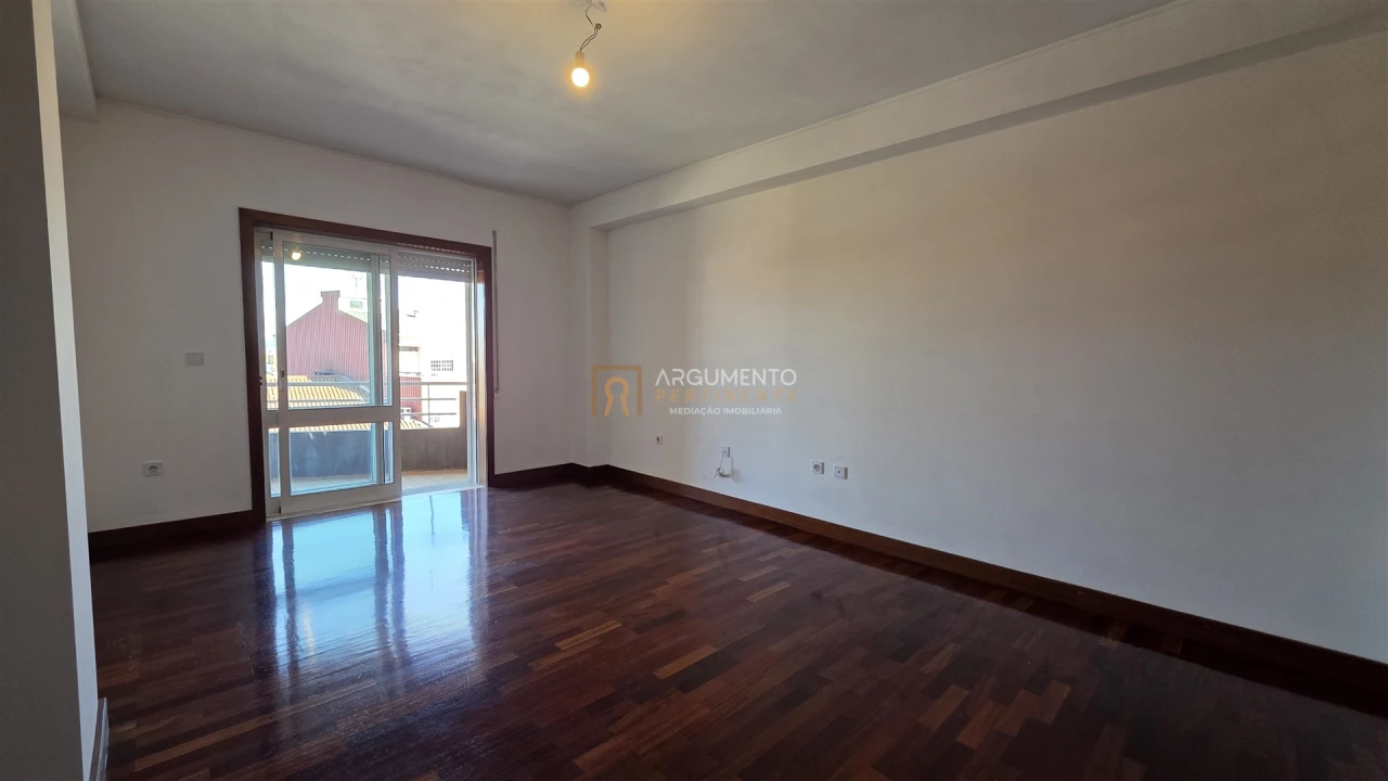 Apartamento T2 para Venda em Rio Tinto Foto 19