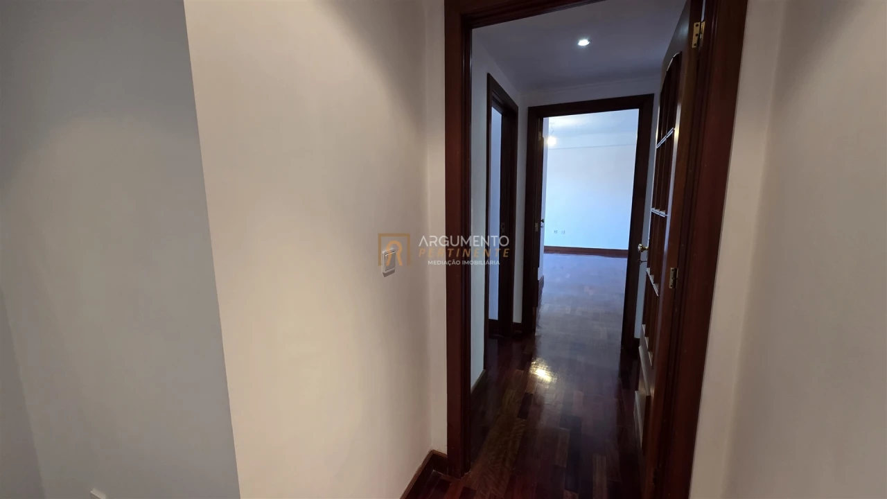 Apartamento T2 para Venda em Rio Tinto Foto 16