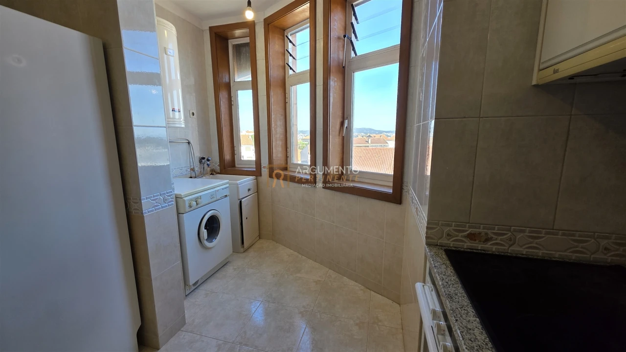 Apartamento T2 para Venda em Rio Tinto Foto 4