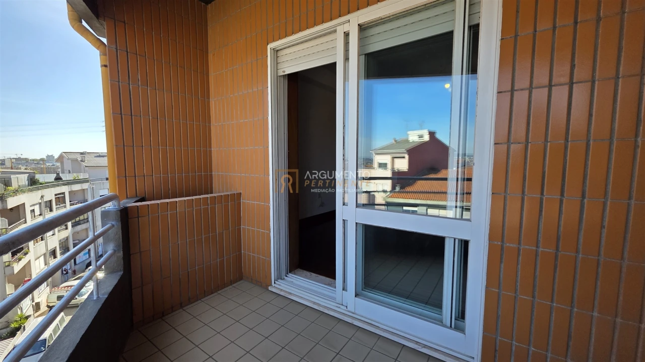 Apartamento T2 para Venda em Rio Tinto Foto 12