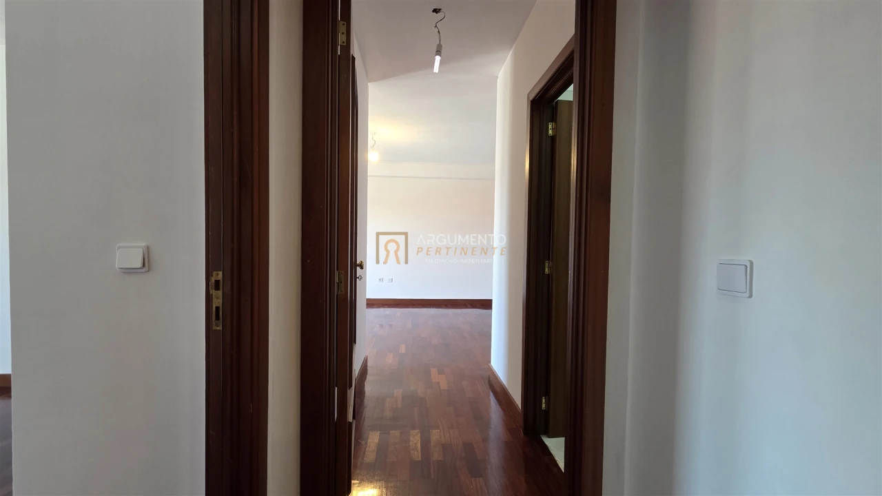 Apartamento T2 para Venda em Rio Tinto Foto 18