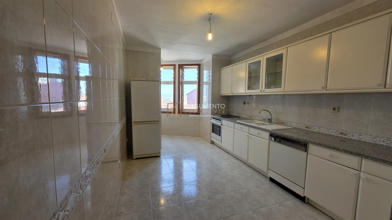 Apartamento T2 para Venda em Rio Tinto Foto 1