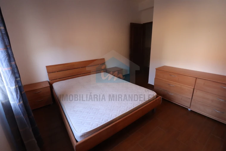 Apartamento T3 para Venda em Mirandela Foto 18