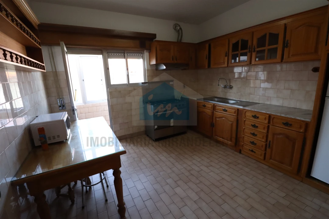 Apartamento T3 para Venda em Mirandela Foto 3