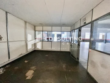 Armazém para Arrendamento em Amora