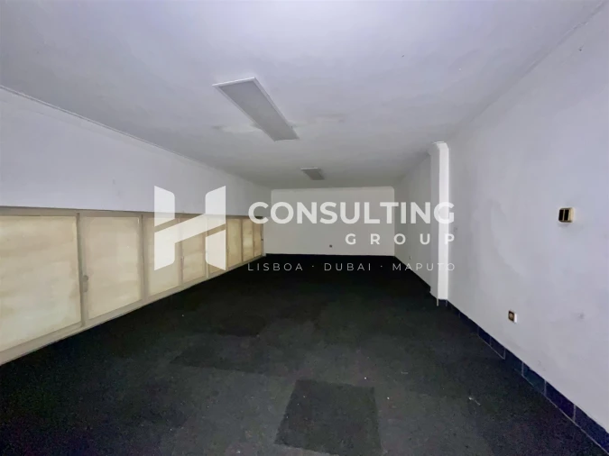 Armazém para Arrendamento em Amora Foto 6