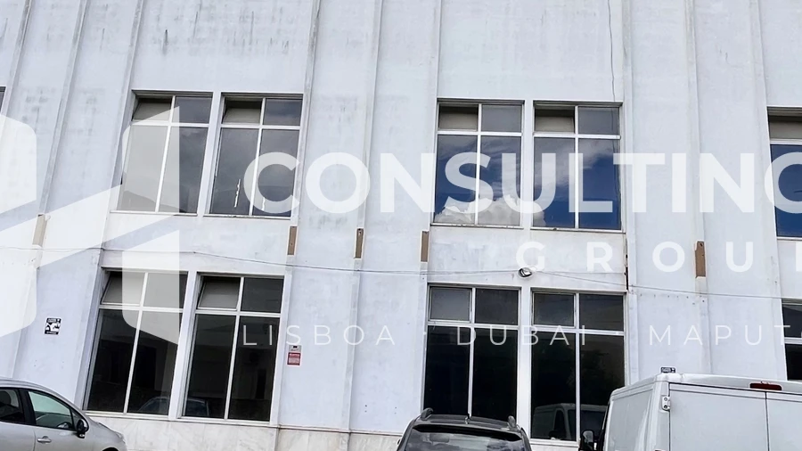 Armazém para Arrendamento em Amora