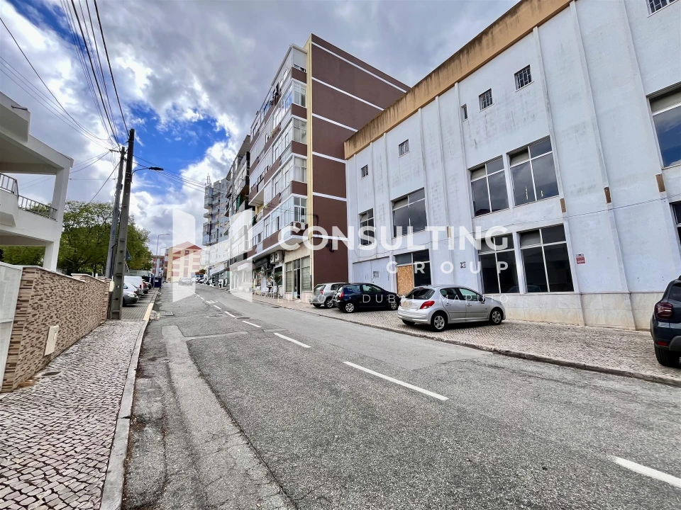 Armazém para Venda em Amora Foto 26