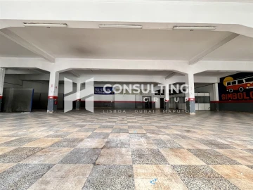 Armazém para Venda em Amora