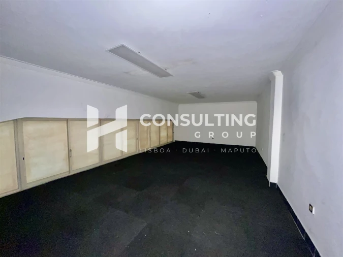 Armazém para Venda em Amora Foto 8