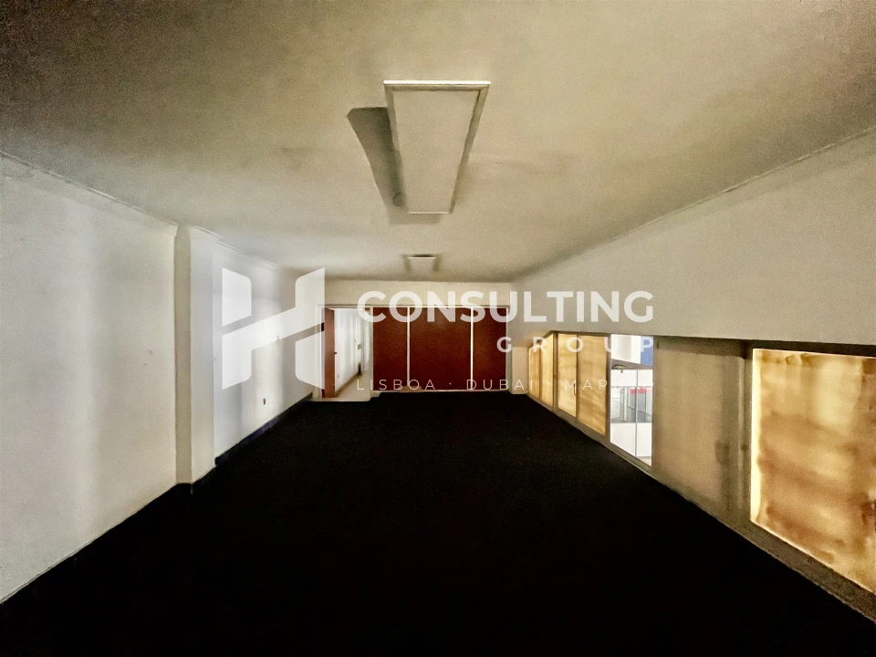 Armazém para Venda em Amora Foto 9