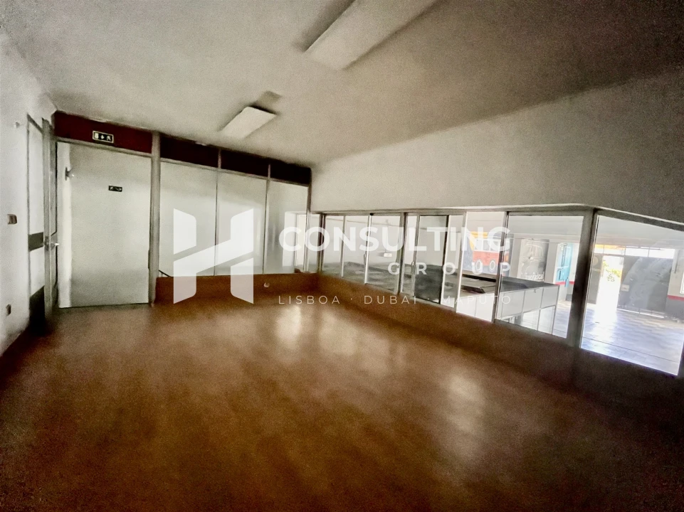 Armazém para Venda em Amora Foto 13