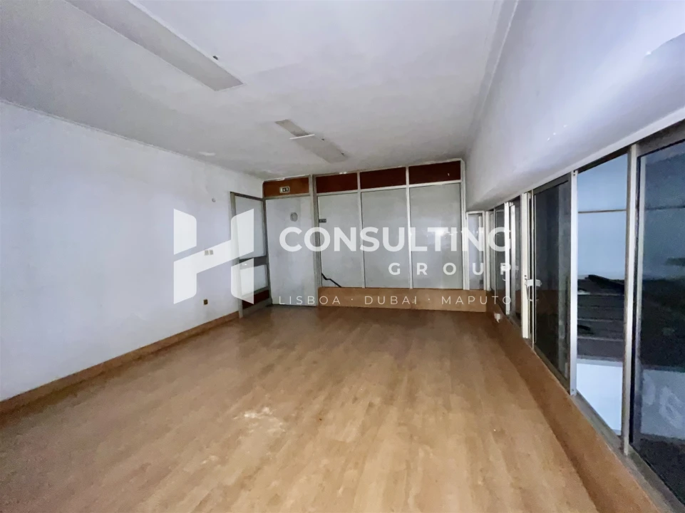 Armazém para Venda em Amora Foto 15